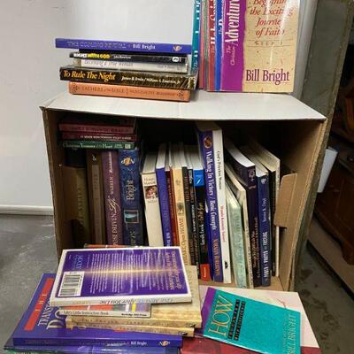 https://www.ebay.com/itm/115150643413	HS7089 Home School Book Box Lot - Local Pickup - Faith Based Booksp		BIN	 $19.99 
