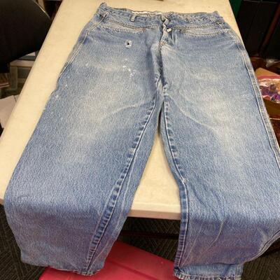 https://www.ebay.com/itm/115140579941	BM7047 1980s Vintage Girbaud Faded Jeans Pants		BIN	 $20.00 
