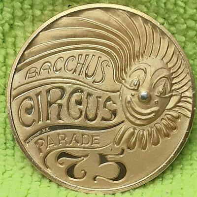 https://www.ebay.com/itm/115229466336	BACCHUS 1975 .999 Fine Silver GOLD PLATED Mardi Gras Krewe Theme Doubloon Z1121		Offer	 $59.99 
