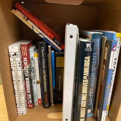 https://www.ebay.com/itm/125072243606	HS7202 Home School Book Box Lot - Local Pickup - Mixed Lot		BIN	 $19.99 

