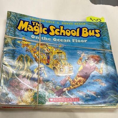 https://www.ebay.com/itm/125056246052	HS8013 Home School Lot - (7) The Magic Shool Bus Books - Cole & Degen 0590446983		BIN	 $19.99 
