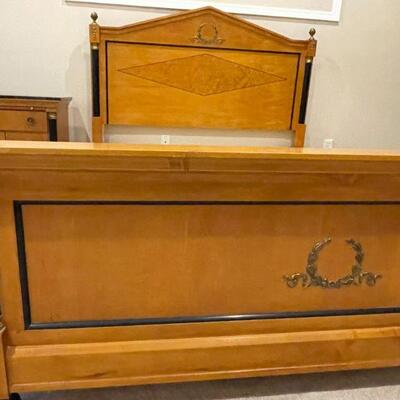 Thomasville Queen Size Bed Frame