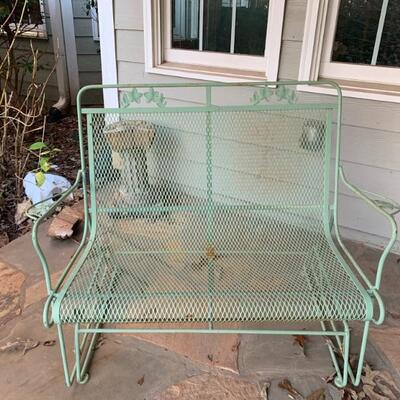 Outdoor glider great condition