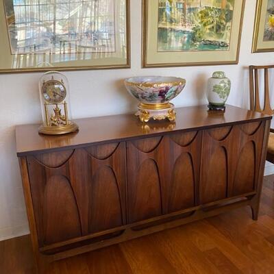 Broyhill Brasilla Console