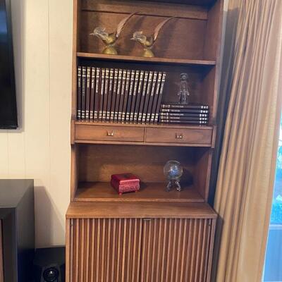 Broyhill 2 piece modular bookcases cabinet to be sold as a pair