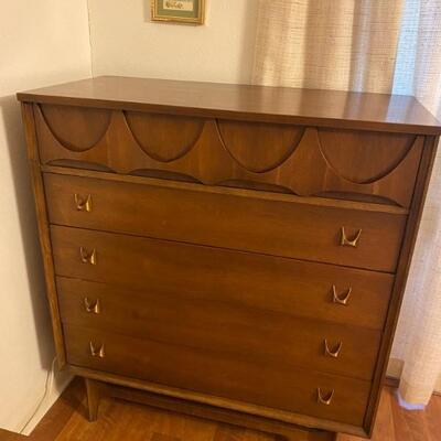 Broyhill Brasilla Chest