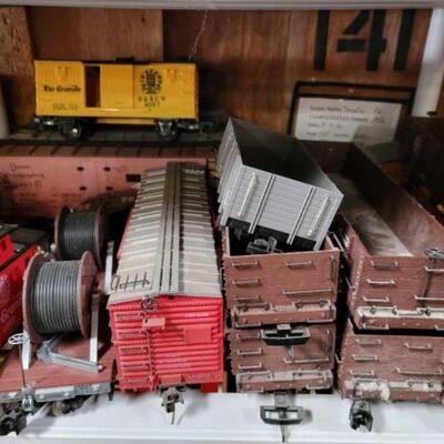 #1318 â€¢ Approx 16 G-Scale Railcars