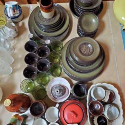 #4556 â€¢ Antique Burbon Decor with Bottle, Dishware Set, Teacups, Mugs & Pot Antique Burbon Decor with Bottle, Dishware Set,...