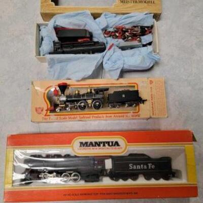#1330 â€¢ 3 HO Scale Locomotives