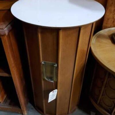 #4904 â€¢ 3 End Tables Measurements Range Approx 16"x20"-20"x32"