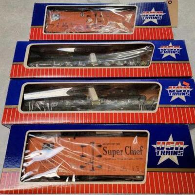#1266 â€¢ 4 USA Trains #1 Guage Railcars and Flat cars with Tanks