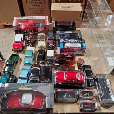 #1400 â€¢ (31) Classic Model Cars, Trucks & Motorcycles with Display Case
