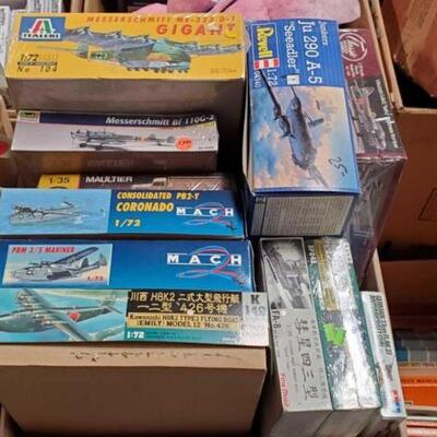 #1424 â€¢ Box Of Model Planes