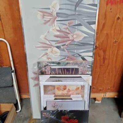 #4570 â€¢ Assortment of Wall Art