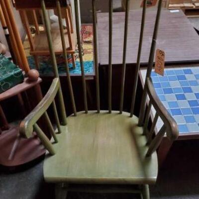#2034 â€¢ Rocking Chair Measures Approx 23"x18"x39"