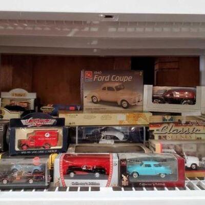 #1350 â€¢ Model Cars Includes Road Champs, Days Gone Vanguards, And More Scales Include 1:87, 1:43 And 1:25
