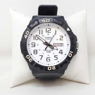 354: Casio Quartz Men's Wrist Watch
Casio Quartz Men's Wrist Watch