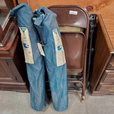 #4914 â€¢ 4 Folding Chairs