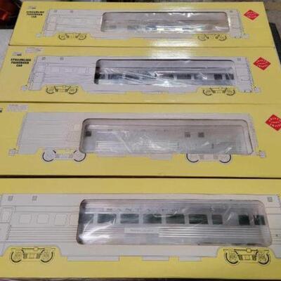 #1270 â€¢ 4 Aristo Craft Trains Santa Fe Streamline Cars