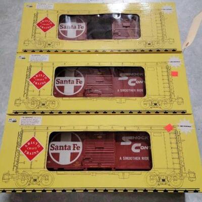 #1298 â€¢ 3 Aristo Craft O-Scale Santa Fe Freight Cars 3 Aristo Craft O-Scale Santa Fe Freight Cars