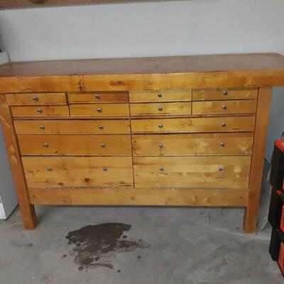 Very nice shop cabinet