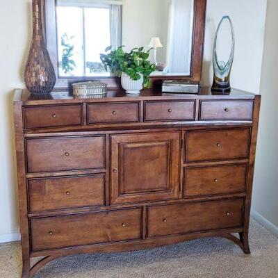 Nice contemporary style dresser and miirror