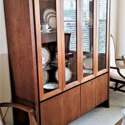 China cabinet - matches dining room table, buffet 