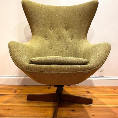 Rare Model #3253-C Egg Lounge Chair By Adrian Pearsall 
Lot #: 13