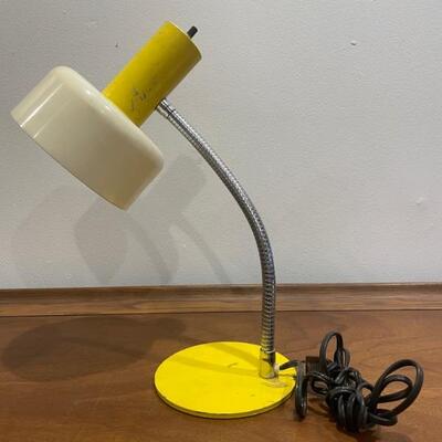 Vintage Goose Neck Desk Lamp 
Lot #: 69