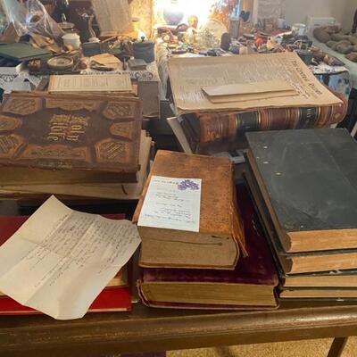Estate sale photo