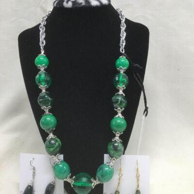 FLS101 - Myrna Lee Chang Jewelry