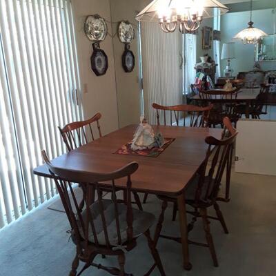 Maple Dining Table and 4 Chairs