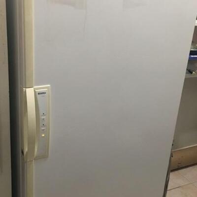 Kenmore Frostless Upright Freezer with Key