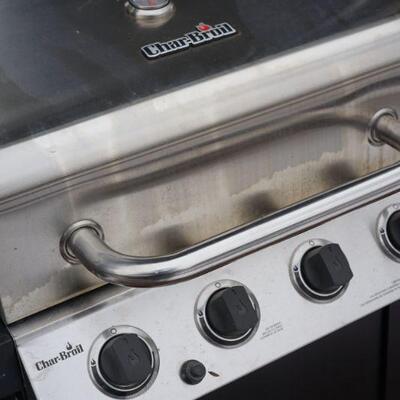 Nice clean Char broil gas grill with tanks and cover, Well cared for . Used very little