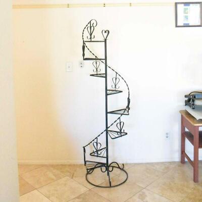 Metal Black Spiral Staircase Plant Stand