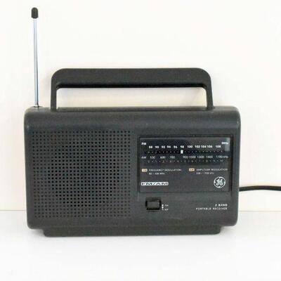 GE 2 Band Portable Radio Receiver