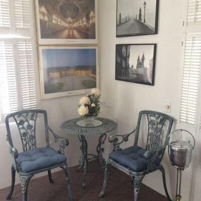 Breakfast TAble