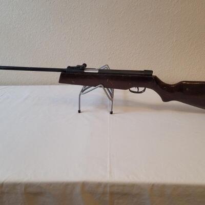 Vintage .177 Cal. Chinese Air Rifle w/ Side Pump &
Double Trigger
Marked Shanghai, China