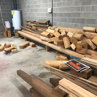Lots of Scrap Lumber 