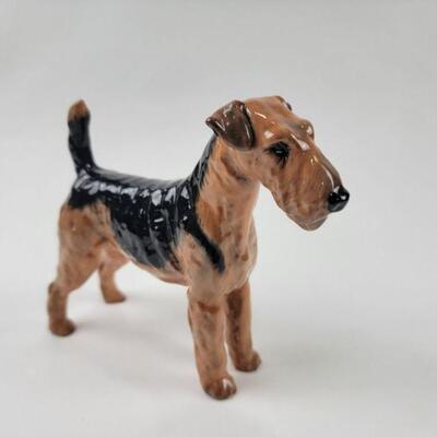 Vintage Royal Doulton Airdale Terrier Porcelain Figurine HN 1024