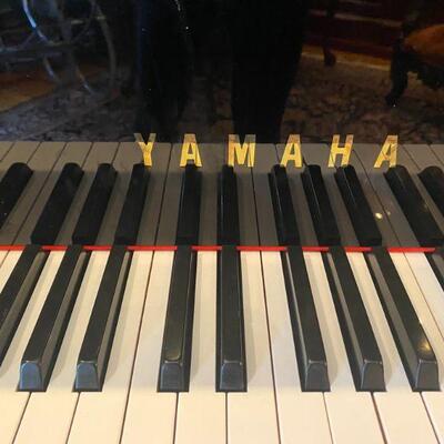 Yamaha C2 Baby Grand Piano