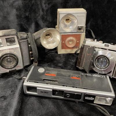 (4)Vintage Cameras: 1-Minolta 460T, 1-Kodak Retina, 1-Kodak Brownie Twin 20, 1-Kodak Flash Fun Hawkeye