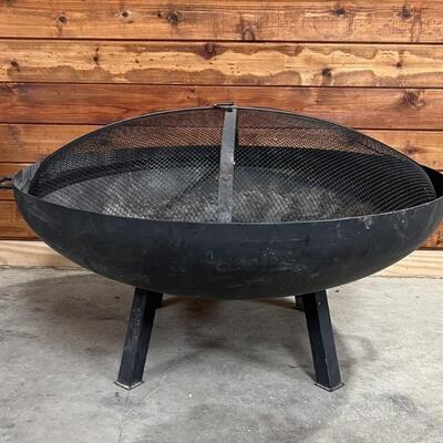 Large Fire Pit is 39in Diameter