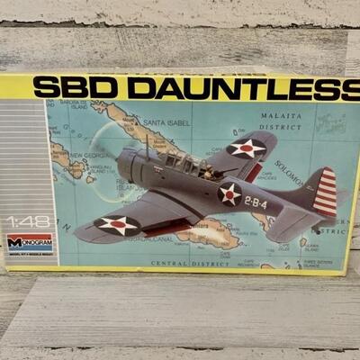 SBD Dauntless 1:48 Model Kit in Box by Monogram