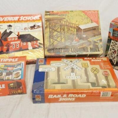 1265	LOT OF LIKE LIFE MODEL BUILDING KITS/ACCESSORIES
