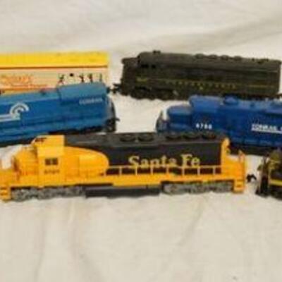 1067	LOT OF MODEL TRAINS INCLUDES BACHMANN, RIVAROSSI, MANTUA, PLAYART, & 2 MARKED MADE IN YUGOSLAVIA
