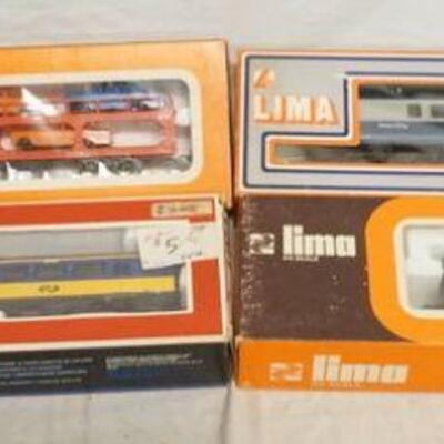 1328	LOT OF 4 LIMA HO GAUGE MODEL TRAINS MADE IN ITALY

