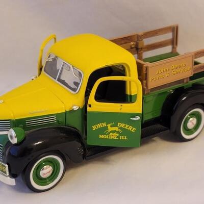 Metal John Deere Toy Truck