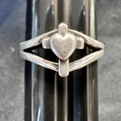 James Avery Heart & Cross Ring, Size 7, is 2.5G