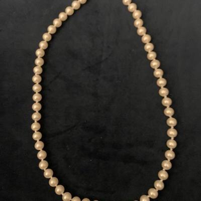 Pearl Necklace 20in